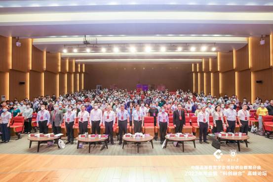 065ed2d8f8236889420c1f37c7eadd5