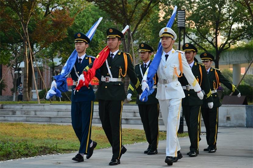 4A671A16F82BDF6B7AD3270F7BB_3ECB751C_2D7BC