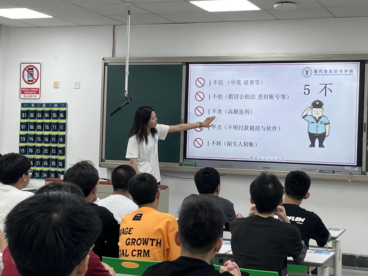 4326873a53d025112806a3a35cc7165