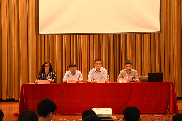 DSC_6889.JPG DSC_6889.JPG