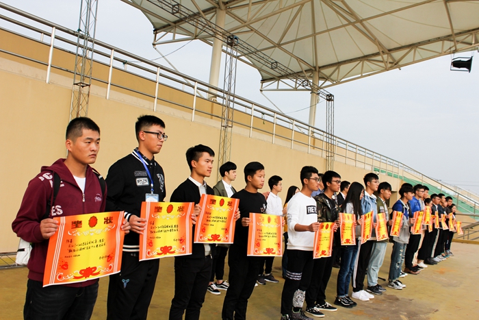 2_副本700.jpg 2_副本700.jpg