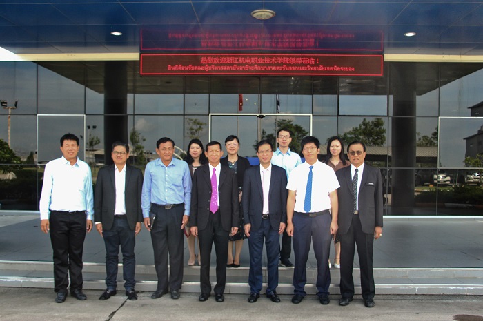 IMG_9351.jpg IMG_9351.jpg