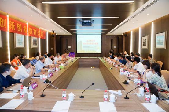 06f079e4e9efc6864c75d57eb29bf68