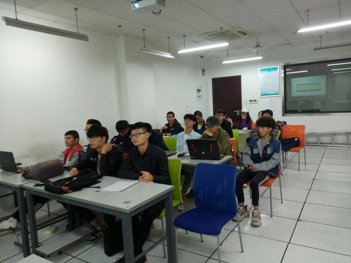 学生.jpg 学生.jpg