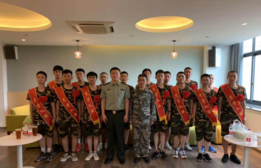 A6D6FD7814AF45084181886C3EB_C2229CDF_C1375