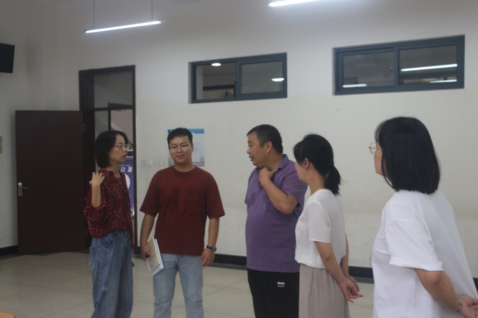 说明: C:\Users\Administrator\Desktop\9.6\领导篇\IMG_7654(1).jpg